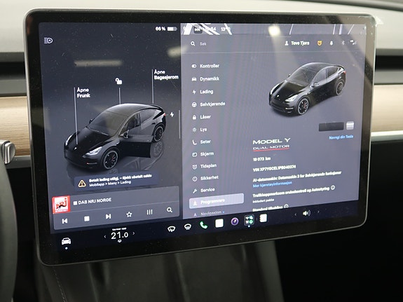 Tesla Model Y 15 of 27
