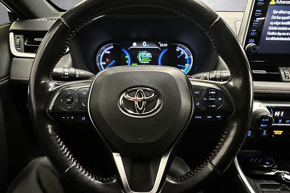 Toyota RAV4 11 of 24