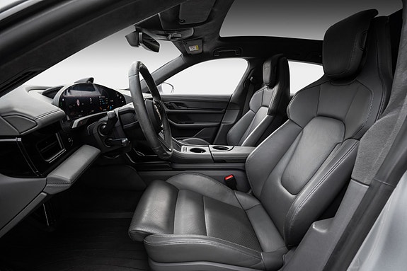 Porsche Taycan Turbo 11 of 30