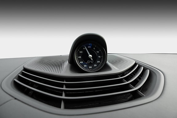 Porsche Taycan Turbo 16 of 30