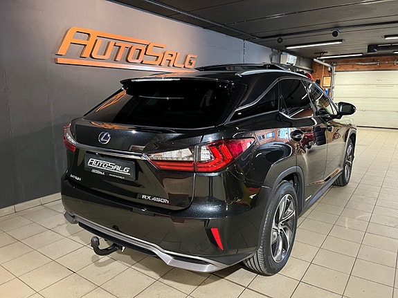 Lexus RX450h 11 of 30