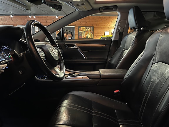 Lexus RX450h 20 of 30