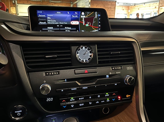 Lexus RX450h 24 of 30