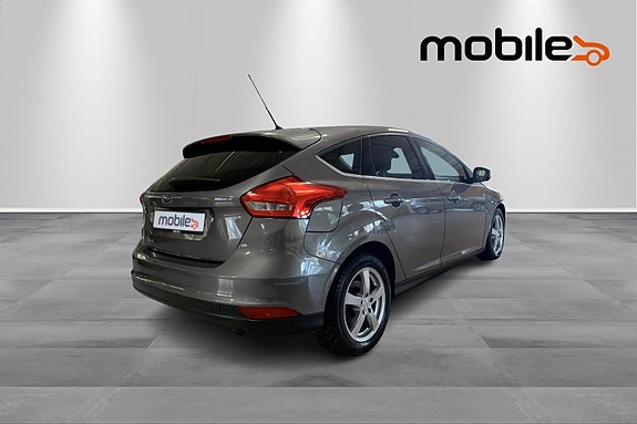 Ford Focus 3 of 24