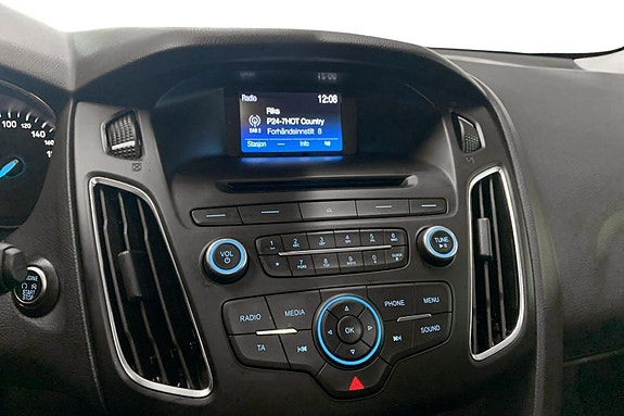 Ford Focus 13 of 24