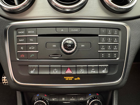 Mercedes-Benz CLA180 28 of 30