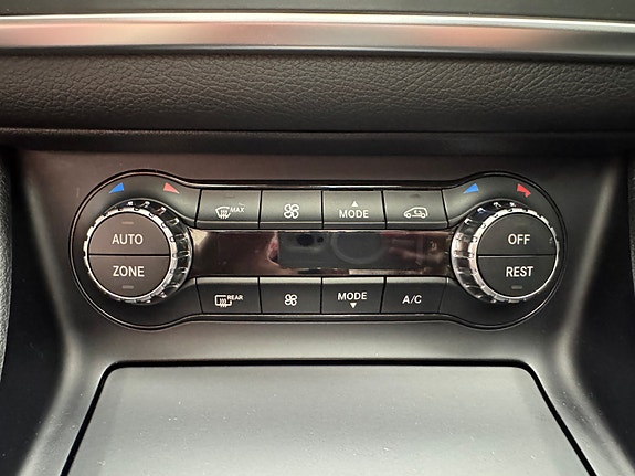 Mercedes-Benz CLA180 29 of 30