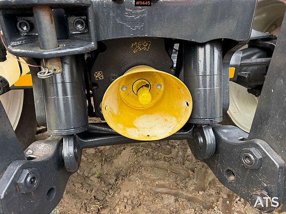 2011 Valtra 8670 4x4 traktor m/ frontlaster og front PTO 10 of 30