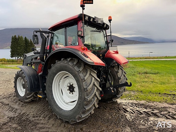 2011 Valtra 8670 4x4 traktor m/ frontlaster og front PTO 4 of 30