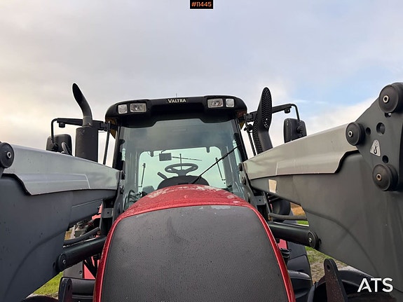 2011 Valtra 8670 4x4 traktor m/ frontlaster og front PTO 12 of 30