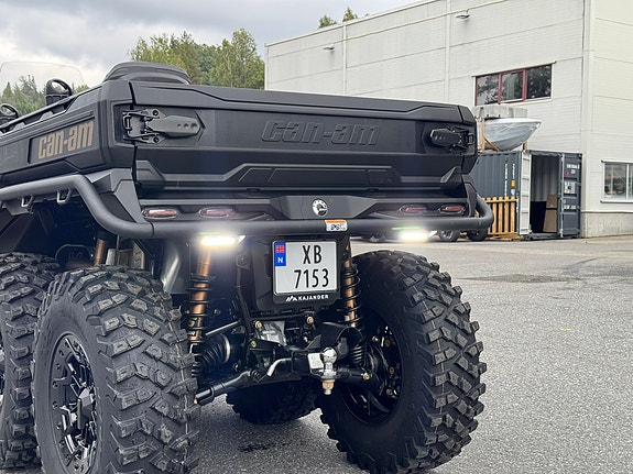 Can-Am Outlander 6X6 Backcountry 1000 R 12 of 21