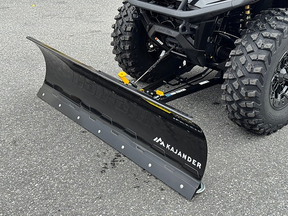 Can-Am Outlander 6X6 Backcountry 1000 R 9 of 21