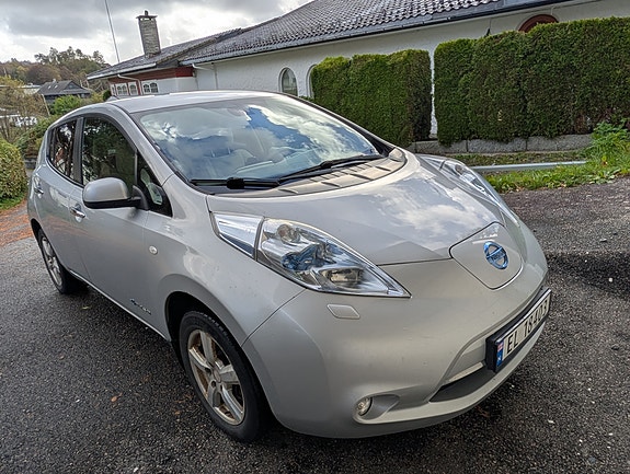 Nissan Leaf 2 of 5