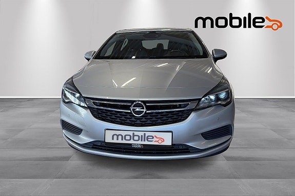 Opel Astra 18 of 24