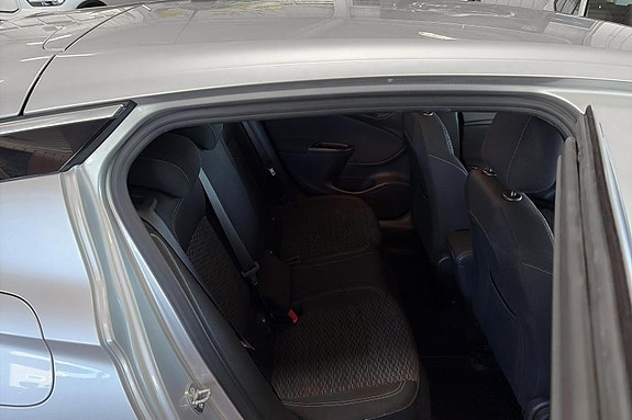 Opel Astra 22 of 24
