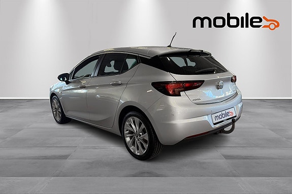 Opel Astra 21 of 24