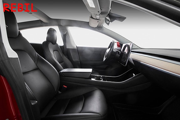 Tesla Model 3 23 of 26