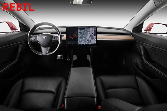 Tesla Model 3 11 of 26