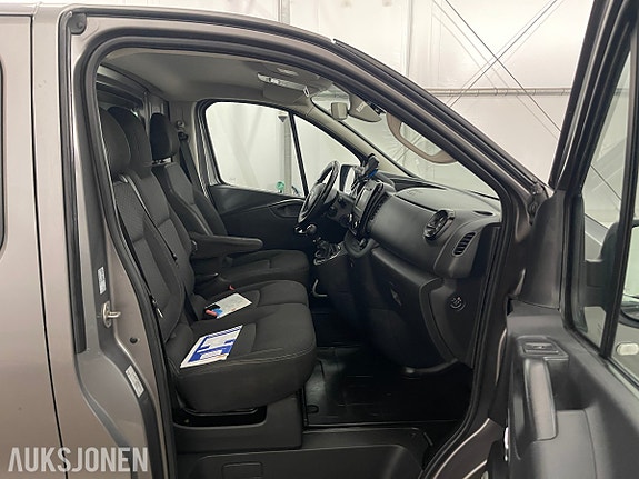 Opel Vivaro 26 of 30