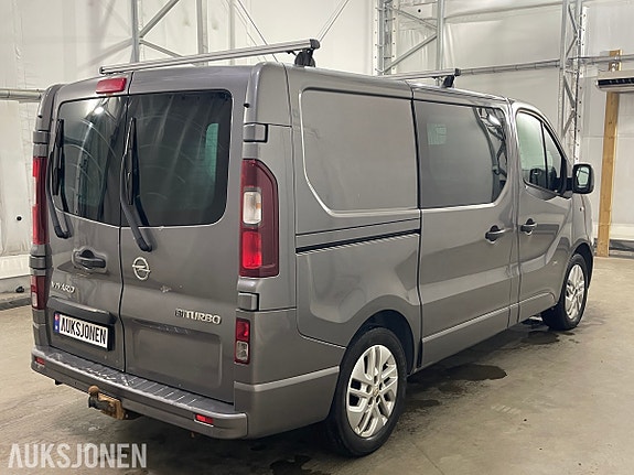 Opel Vivaro 4 of 30