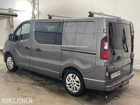 Opel Vivaro 2 of 30