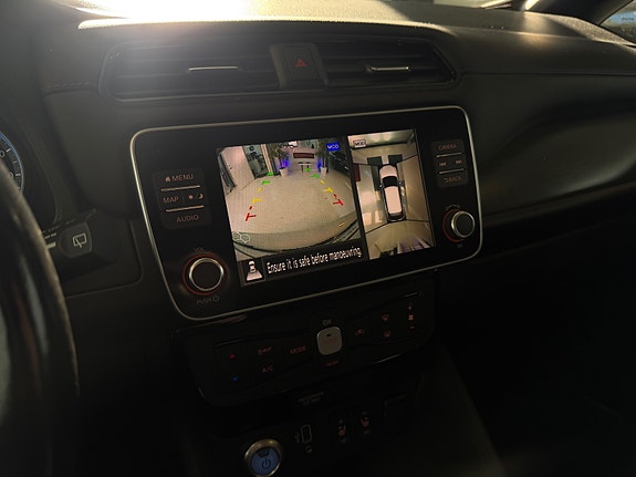 Nissan Leaf 14 of 28