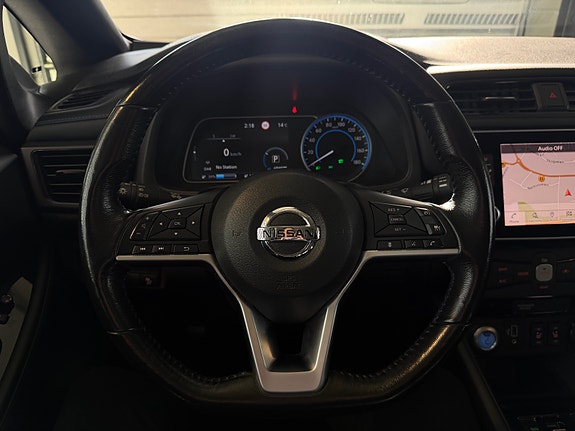 Nissan Leaf 23 of 28