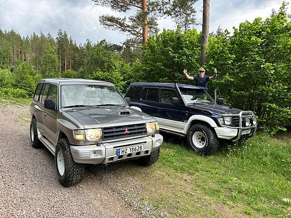 Mitsubishi Pajero 3 of 11