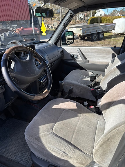 Mitsubishi Pajero 10 of 11