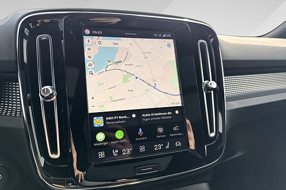 Volvo XC40 15 of 17