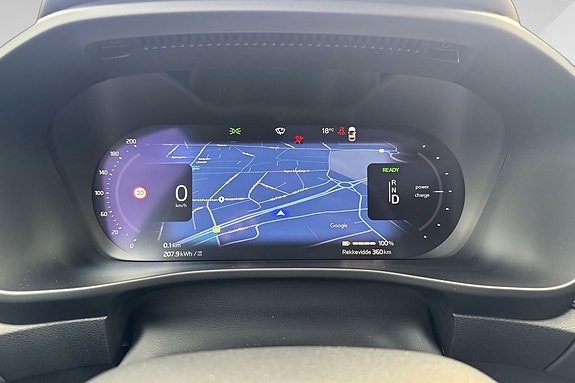 Volvo XC40 14 of 17
