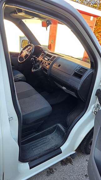 Volkswagen Transporter 12 of 16
