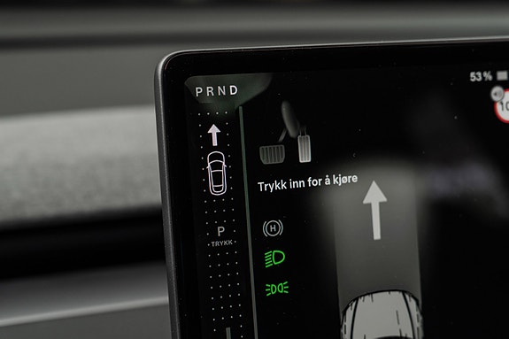 Tesla Model Y 19 of 30