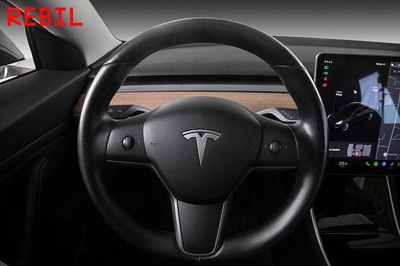 Tesla Model 3 12 of 27