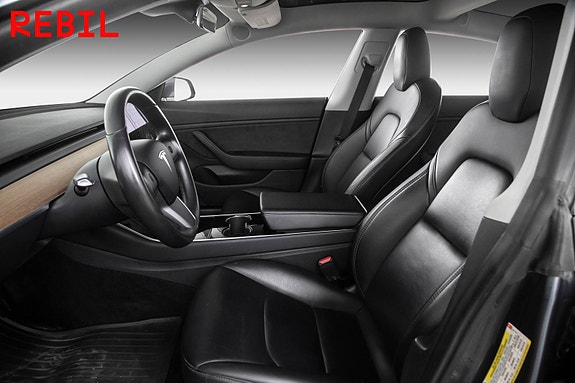 Tesla Model 3 8 of 27