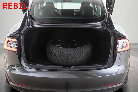 Tesla Model 3 24 of 27