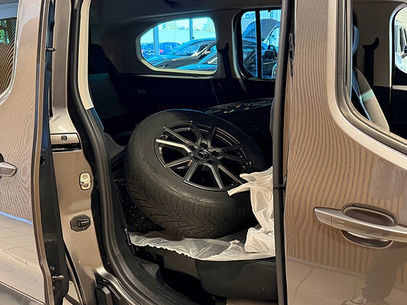 Citroen E-Berlingo 19 of 22