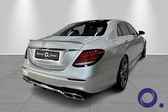 Mercedes-Benz E63 6 of 21