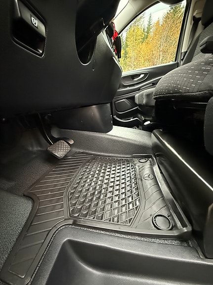 Mercedes-Benz Vito 119 29 of 30