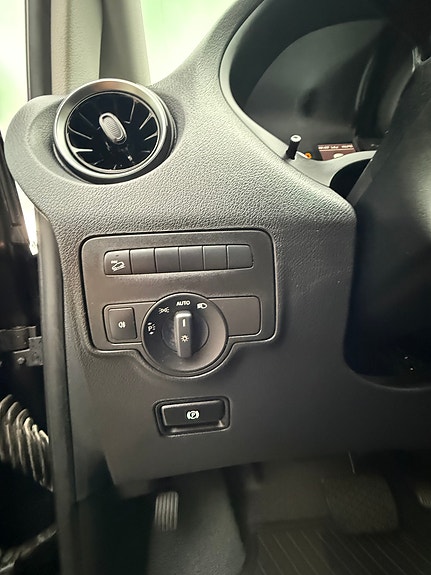 Mercedes-Benz Vito 119 30 of 30