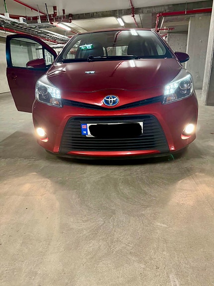 Toyota Yaris 17 of 25