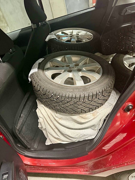 Toyota Yaris 15 of 25
