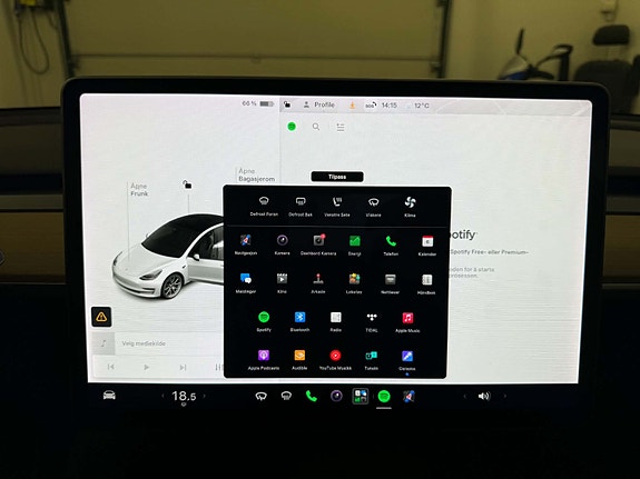 Tesla Model 3 13 of 17