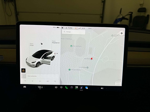 Tesla Model 3 11 of 17