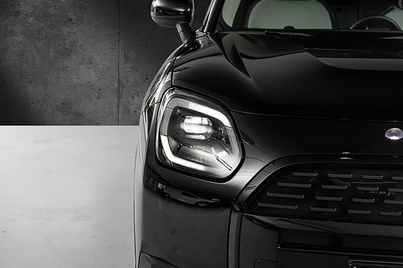 MINI Countryman SE 4 of 30