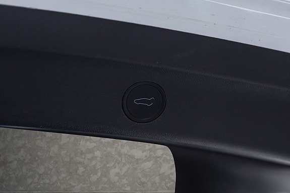 Tesla Model Y 30 of 30