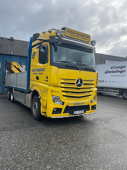 Mercedes-Benz Actros 2558 2 of 15