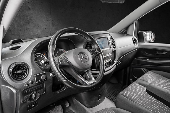 Mercedes-Benz Vito 119 13 of 30