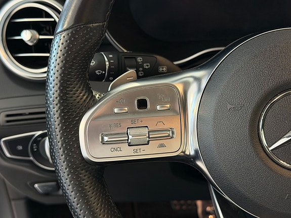 Mercedes-Benz GLC300 de 20 of 30