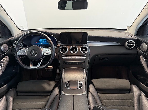 Mercedes-Benz GLC300 de 14 of 30